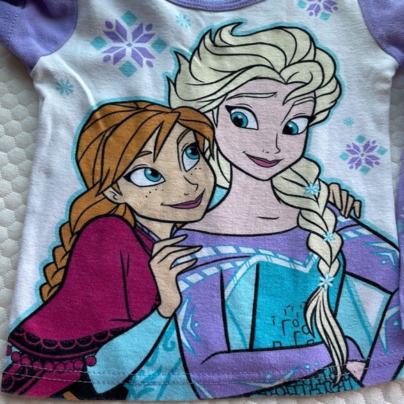 Disney Frozen Pajamas Size 3T - Picture 3 of 6